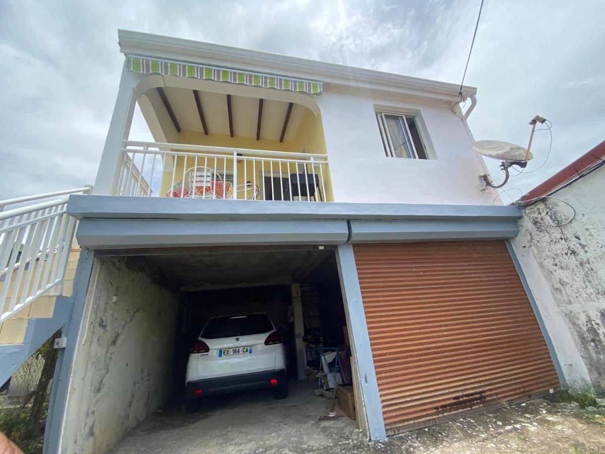 Perou Location Saisonniere Villa Capesterre-Belle-Eau Exterior foto